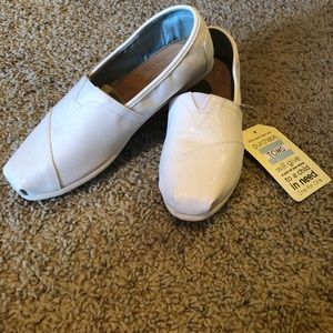 Glitter White Bridal TOMS Size 7.5